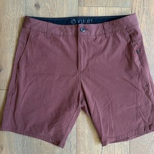 Men’s Vuori Aim shorts size 33